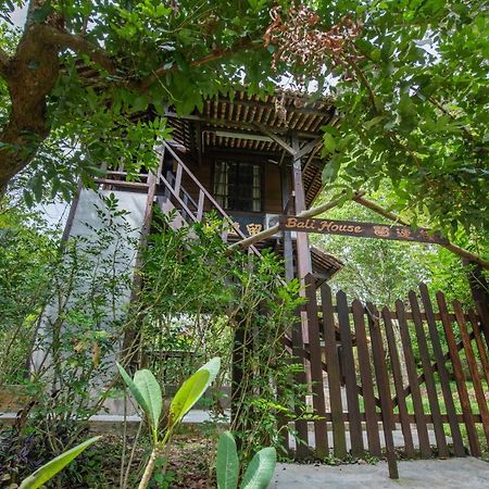 Nature Fruit Farm - Private Estate Balik Pulau Exterior photo